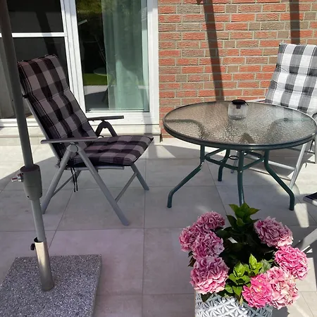 Moderne 2-zimmer-wohnung Mit Ueberdachter Terrasse Tonnhausen