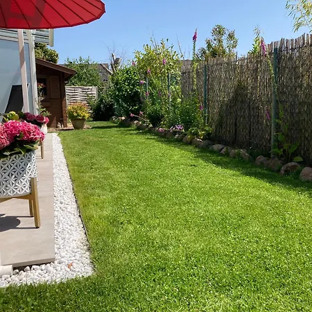 Moderne 2-zimmer-wohnung Mit Ueberdachter Terrasse *