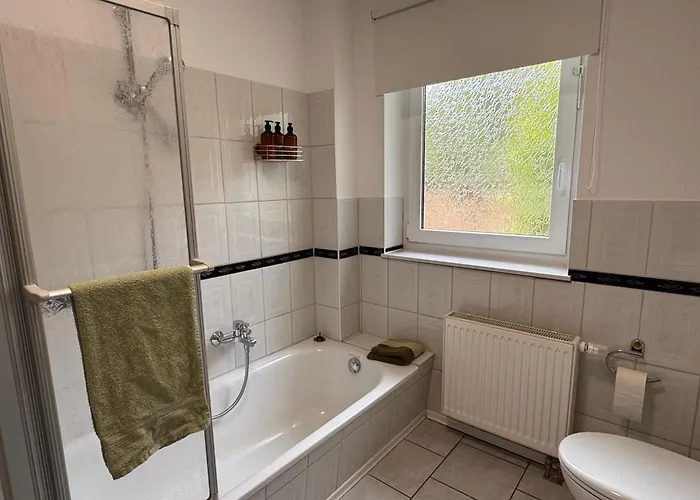 公寓 Moderne 2-zimmer-wohnung Mit Ueberdachter Terrasse Tonnhausen